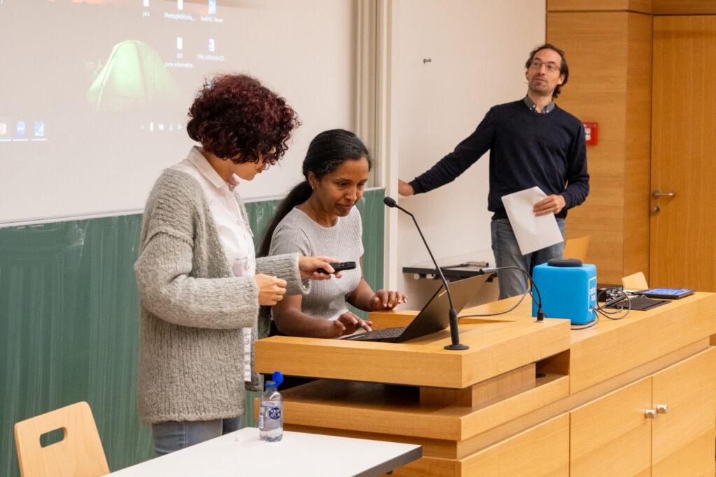 ECOMO Symposium_11June2024_Speaker Gavala_Setting up